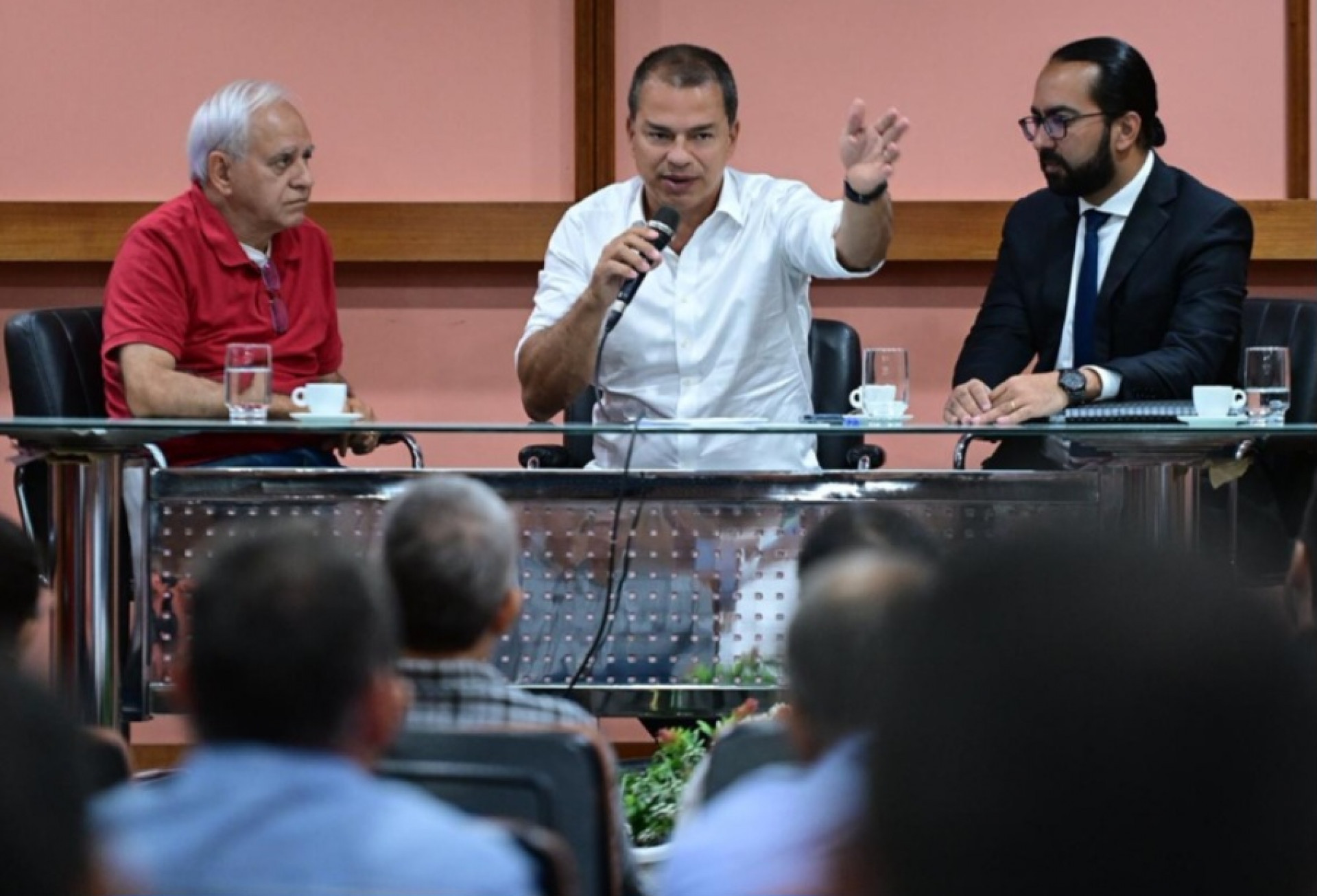 Desenvolvimento e atenção às pessoas são prioridades no governo de Campos