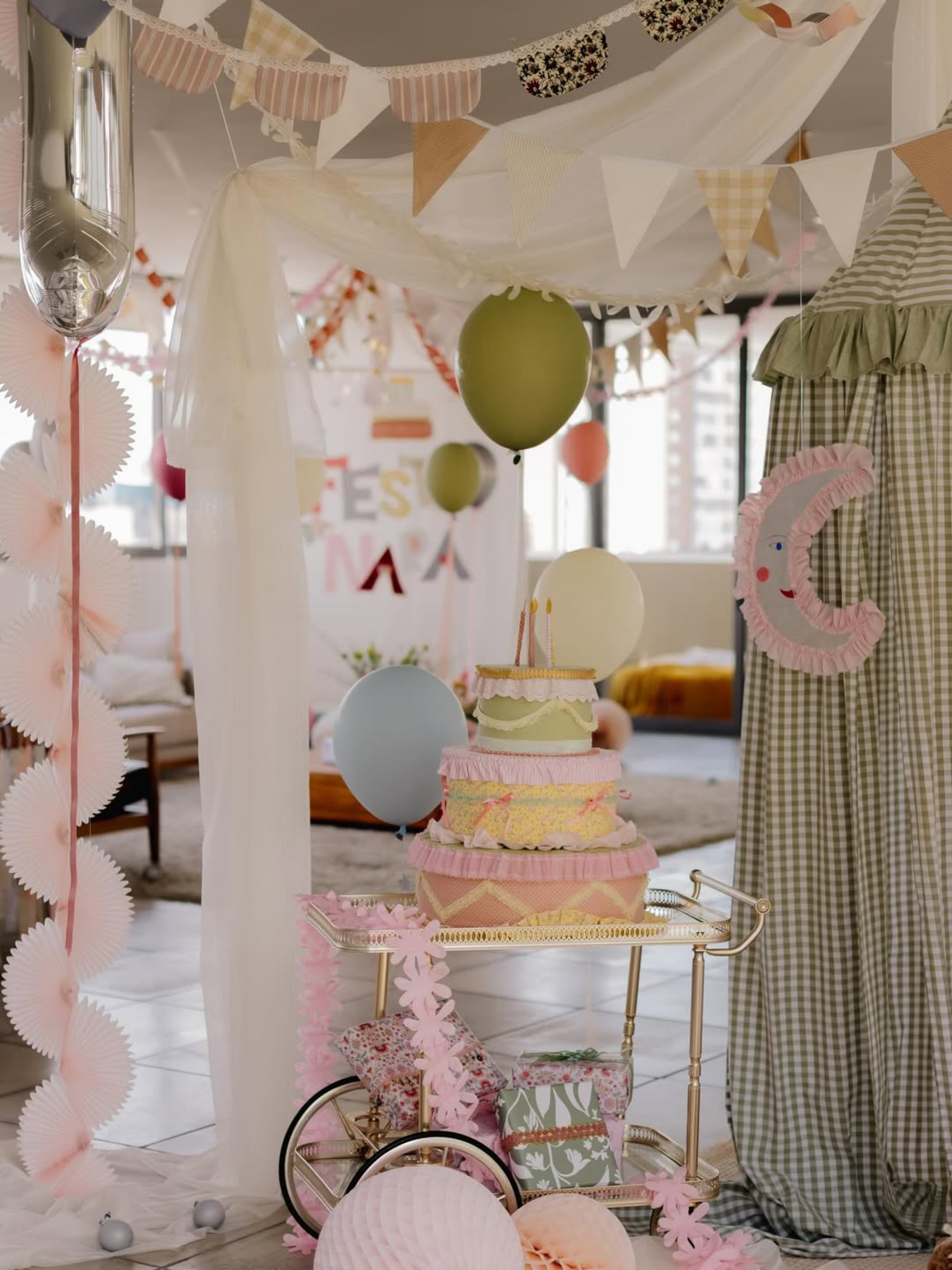 Detalhes da festa que celebrou 1 ano de Nara, filha de Manu Gavassi  - Reprodução/Instagram 