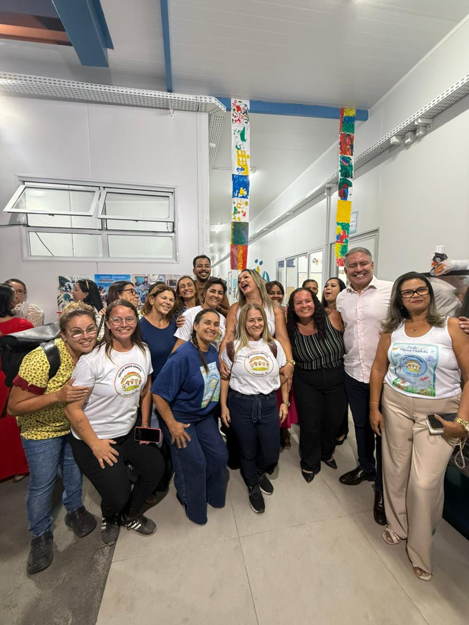 Secretário de Educação acompanha entrega da nova unidade. - Reprodução/ Ascom