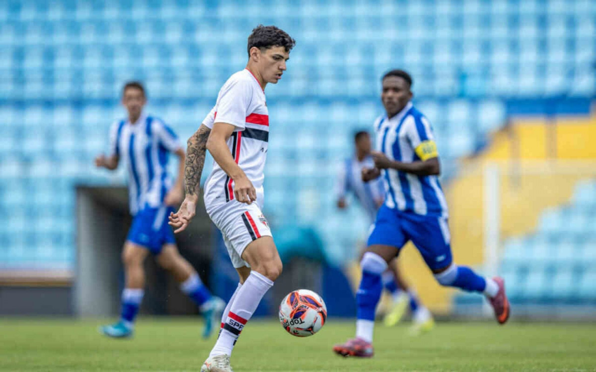 S&atilde;o Paulo leva gols no fim, cede empate ao Ava&iacute; e n&atilde;o entra no G8 do Brasileiro Sub-20