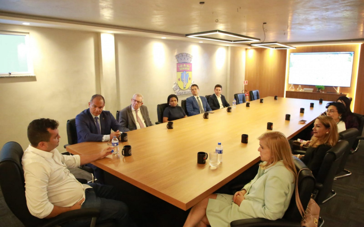 OAB-RJ apresenta projeto de advocacia dativa &agrave; Prefeitura de Caxias - Fl&aacute;via Freitas/OAB-RJ/Divulga&ccedil;&atilde;o