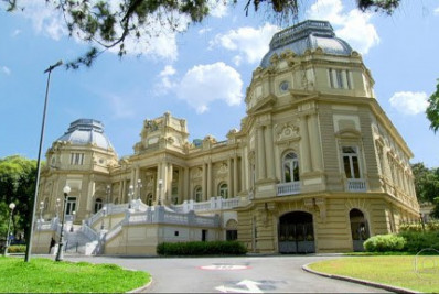 Governador em exercício do Rio exonera mais de 150 cargos comissionados