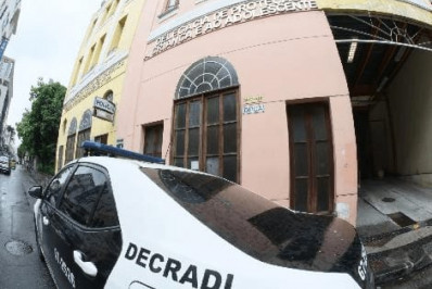 Adolescente de 16 anos é apreendido por incentivar automutilação e planejar ataques pela internet