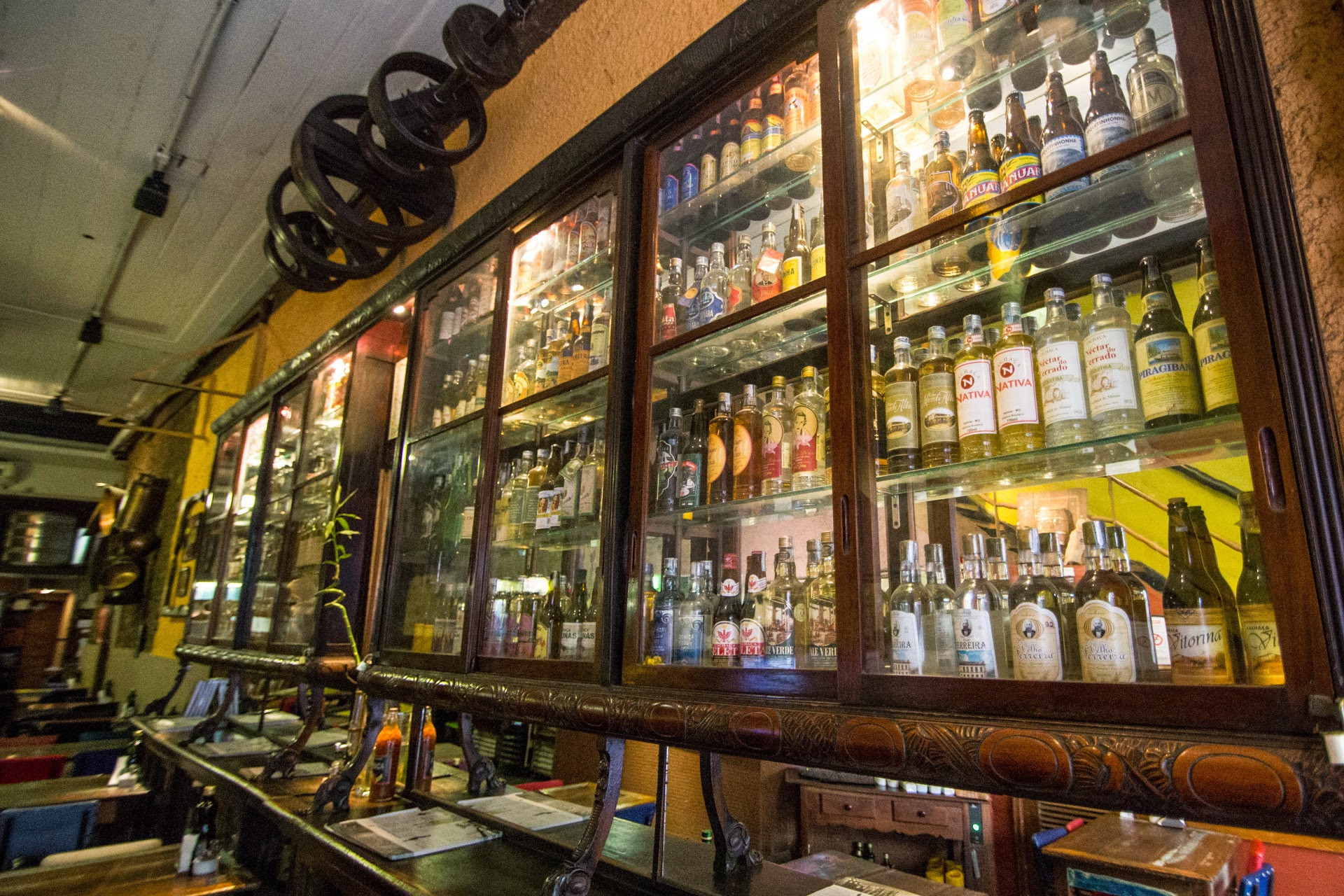 No Mangue Seco, opções de cachaça e comida nordestina - Divulgação