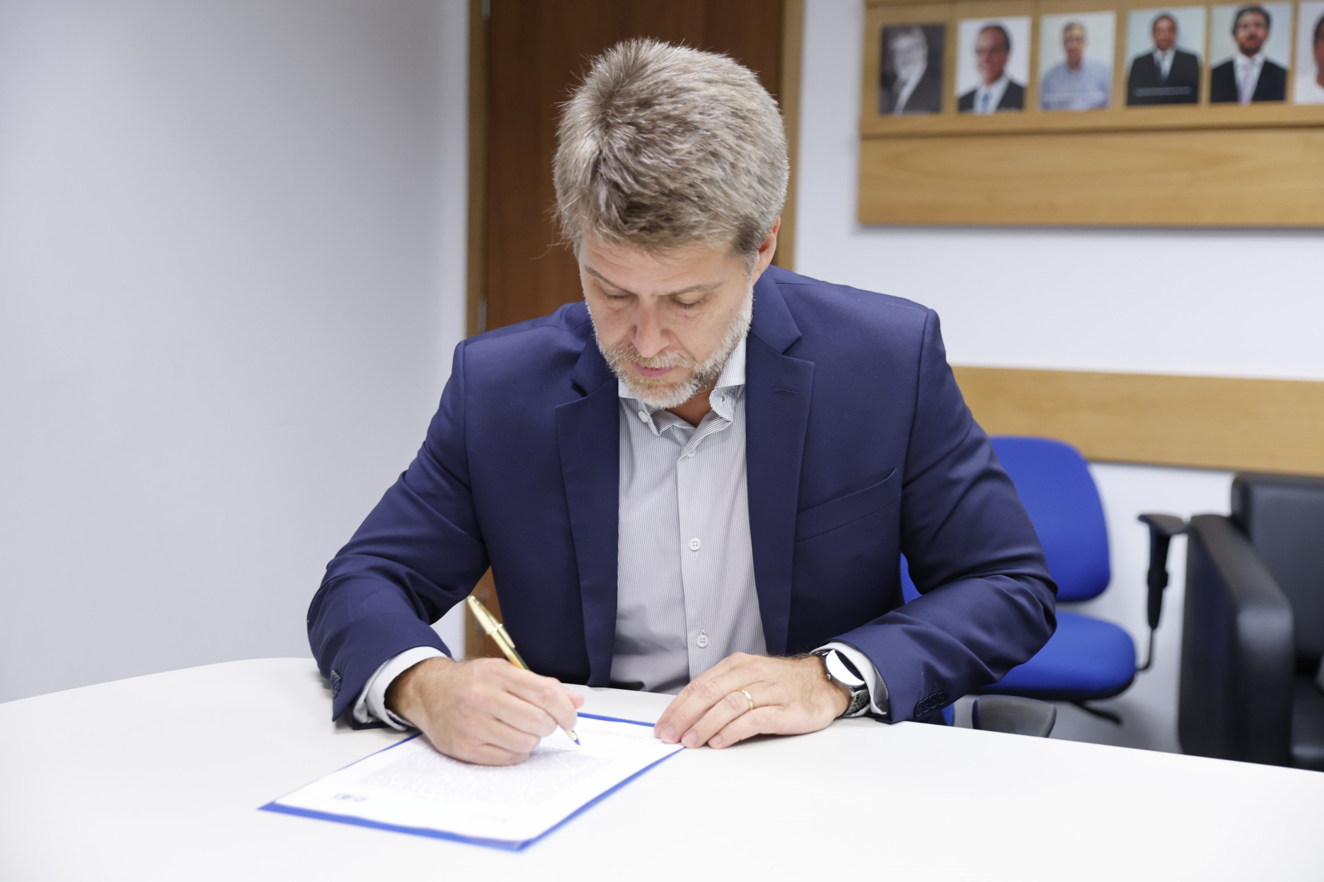 Procurador Rafael Rolim assume presidência da Cedae