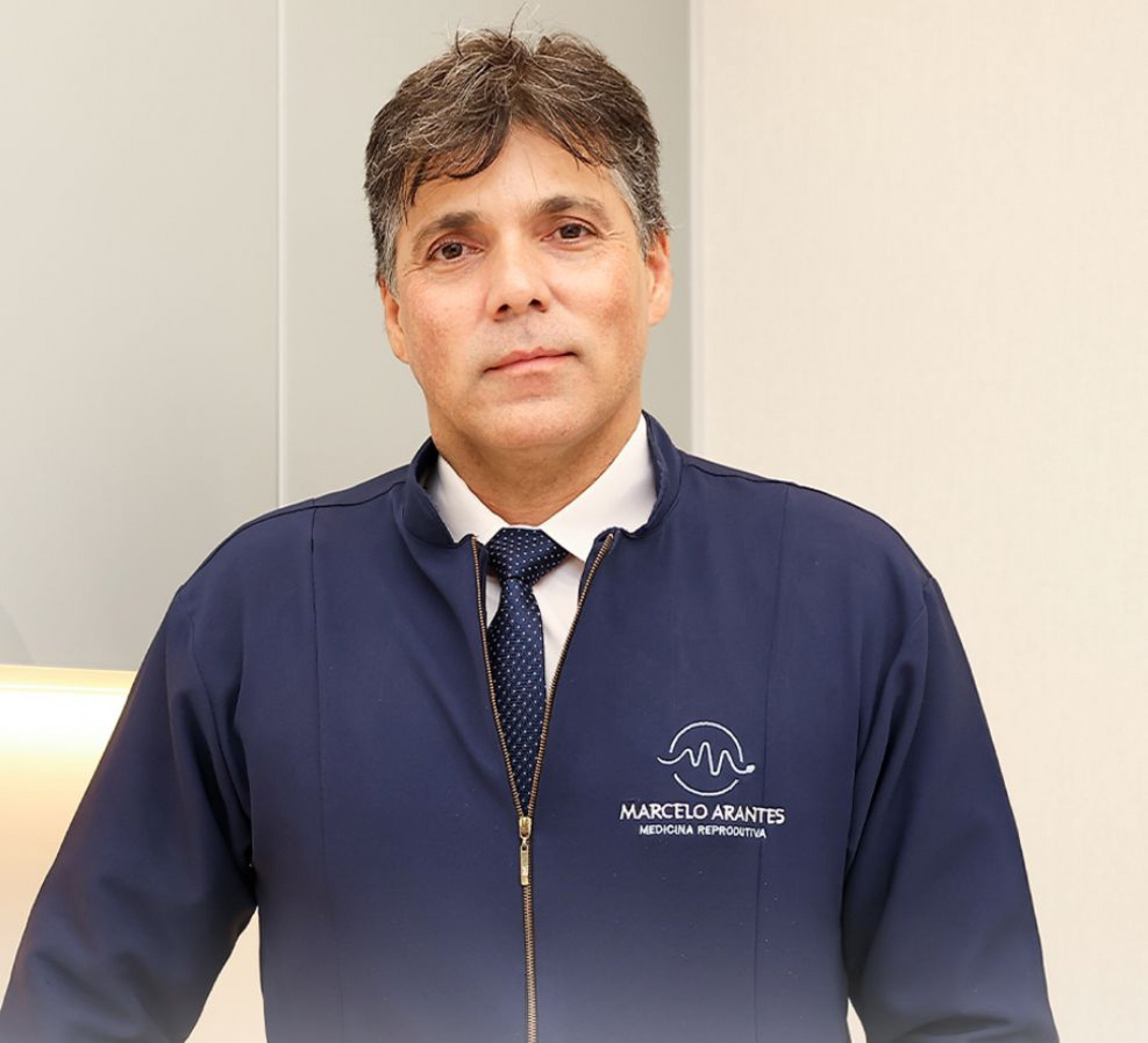 Médico é preso suspeito de estuprar pacientes em consultas