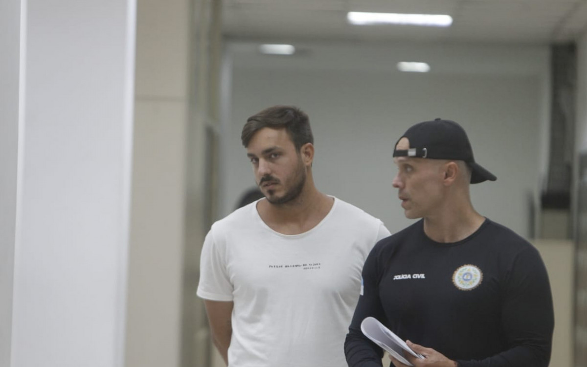 Igor Aguiar foi preso em Icara&iacute;, em Niter&oacute;i, e levado &agrave; Cidade da Pol&iacute;cia