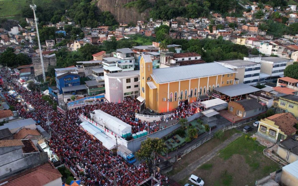São Jorge: Trens vão circular de madrugada para festa em Quintino