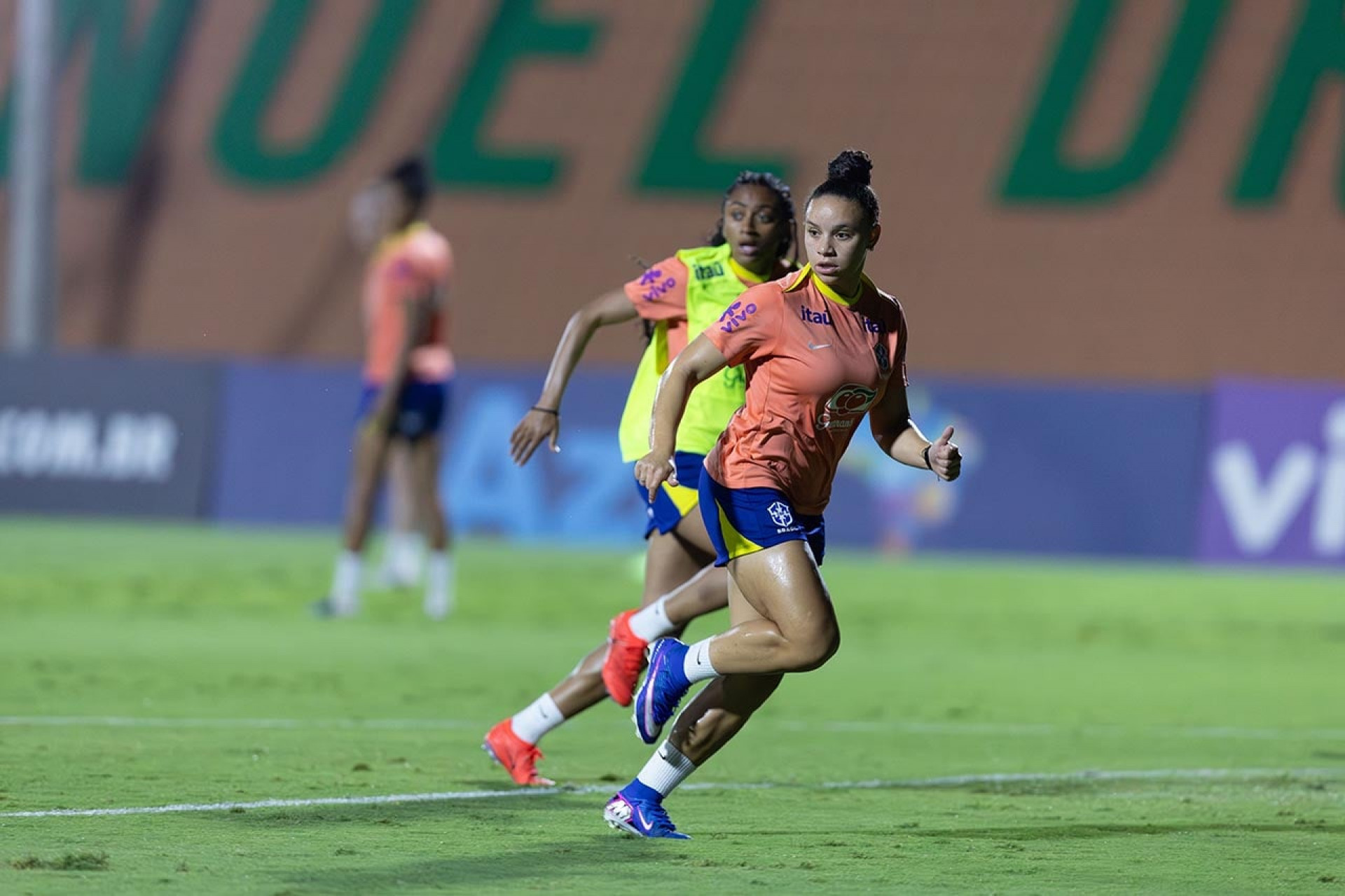Brasil x Canad&aacute;: onde assistir, escala&ccedil;&otilde;es e arbitragem