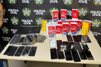 Secretaria de Ordem Urbana, Polícia Civil e Polícia Militar fazem operação na Feira de Areia Branca e recuperam celulares roubados