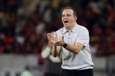 Técnico do Medellín elogia Flamengo após goleada na Libertadores