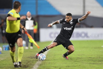 Allan analisa primeiras semanas de Franclim Carvalho no Botafogo: 'Bem tranquilo'
