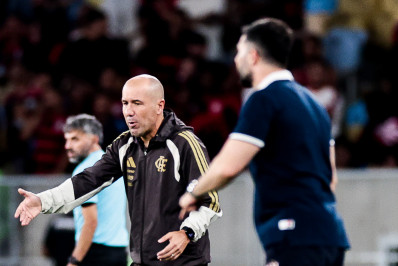 Jardim admite má fase de jogador do Flamengo: 'Coisas não estão correndo bem'