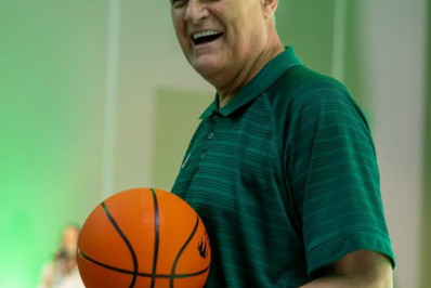 Zé Boquinha exalta Oscar: 'Um dos maiores arremessadores de basquete que eu vi'