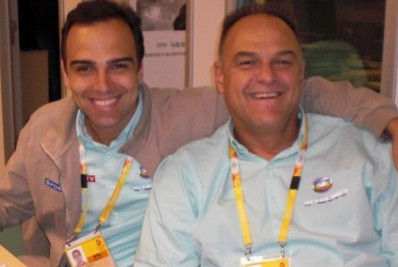 Tadeu Schmidt lamenta morte do irmão: 'Descanse em paz'