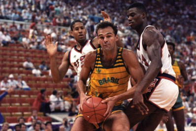 Relembre quando Oscar Schmidt liderou a vitória do Brasil sobre os EUA no Pan de 1987