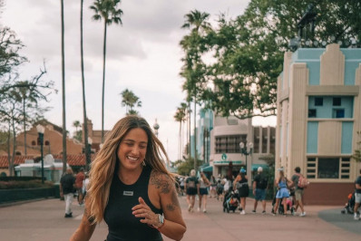 Namorada de Lauana Prado, Tati Dias, chora ao falar sobre crescimento do filho 