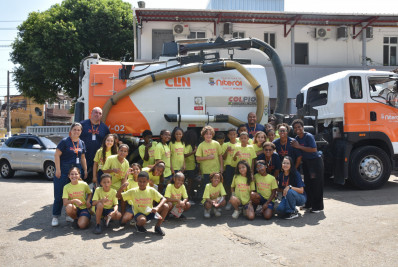 Crianças do projeto Clin Social fazem passeio especial à sede da Companhia de Limpeza