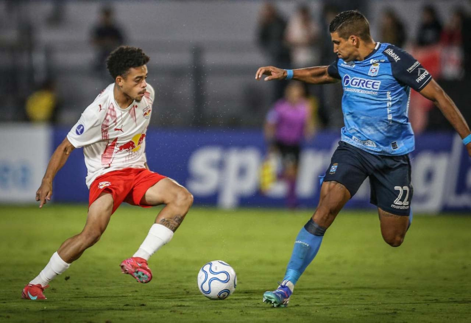 Jogador do Blooming &eacute; acusado de for&ccedil;ar expuls&atilde;o por suposto envolvimento em esquema de apostas