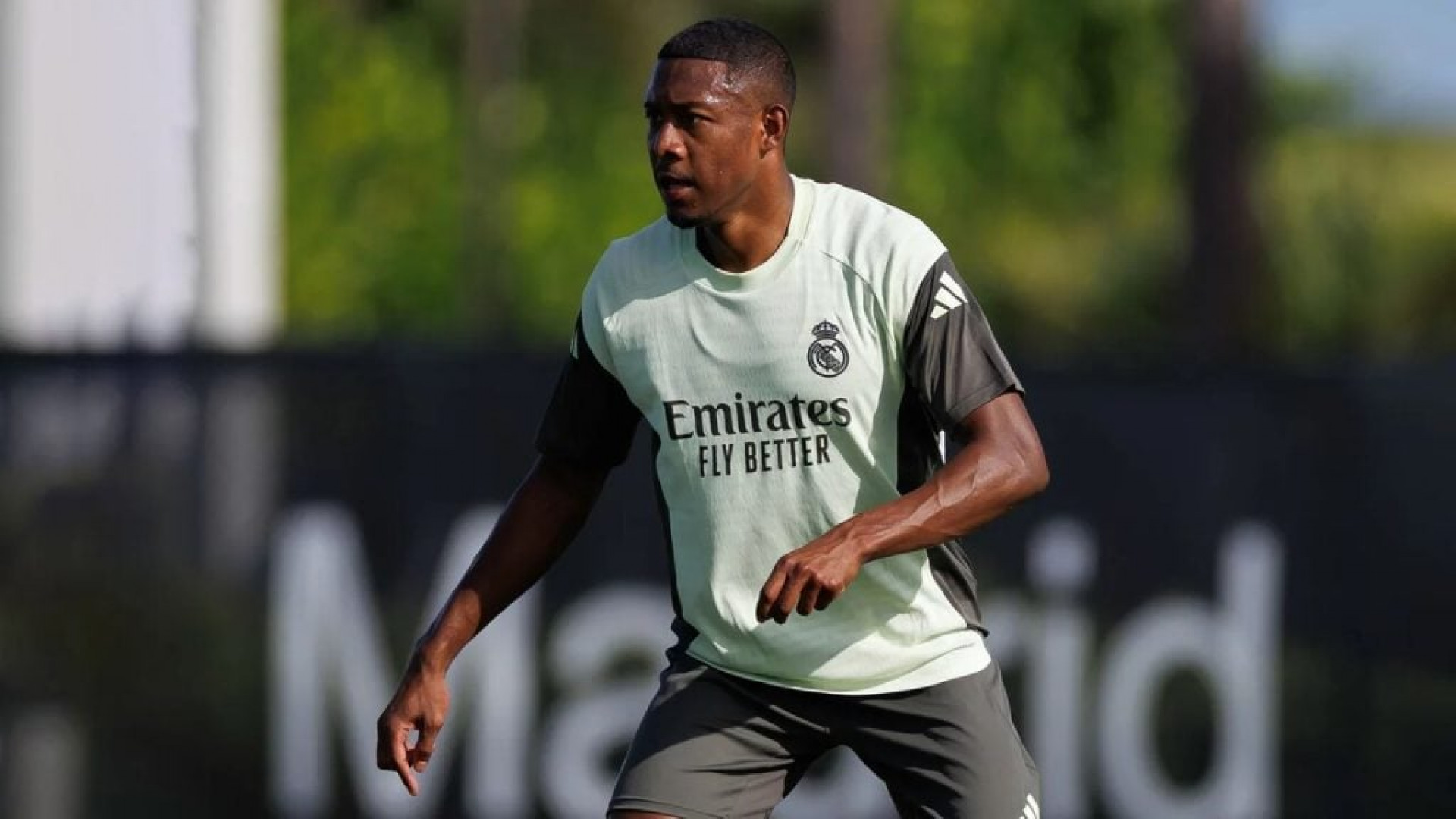 Real Madrid prepara barca e far&aacute; reformula&ccedil;&atilde;o do elenco