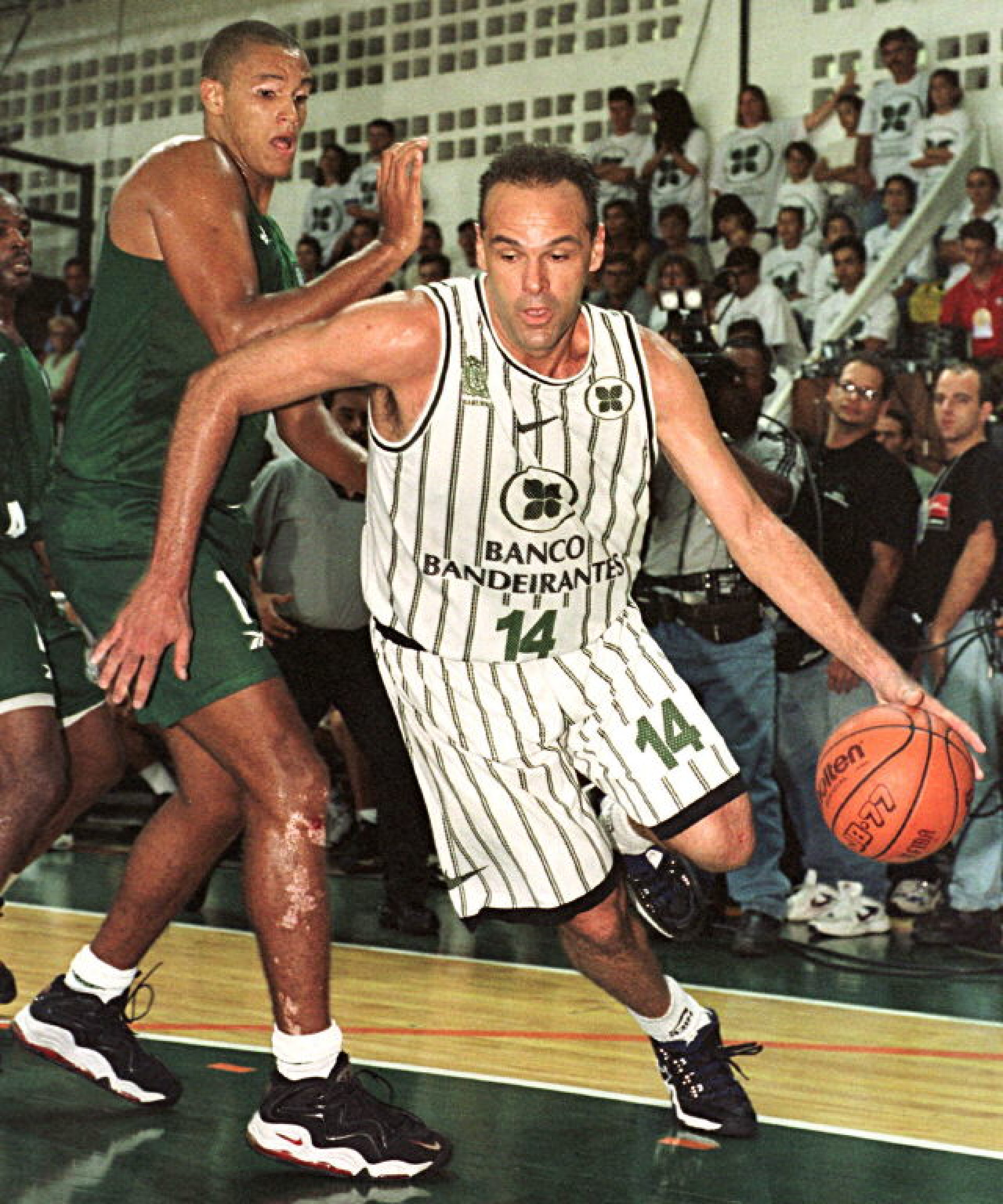 Lula lamenta morte de Oscar Schmidt: 'Uniu o país em torno das quadras'