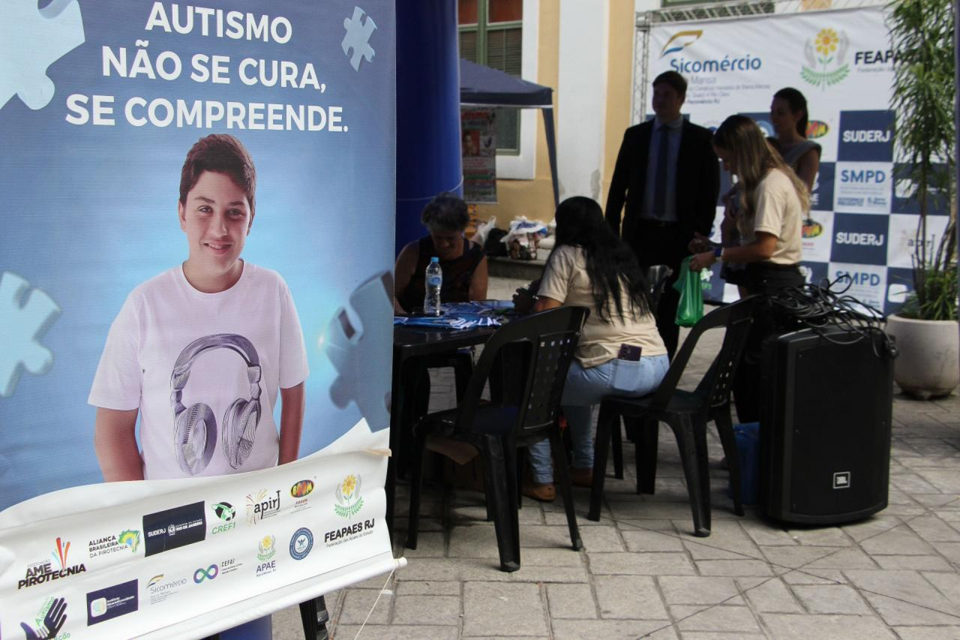 Barra Mansa promove ação de conscientização sobre o autismo no Corredor Cultural
