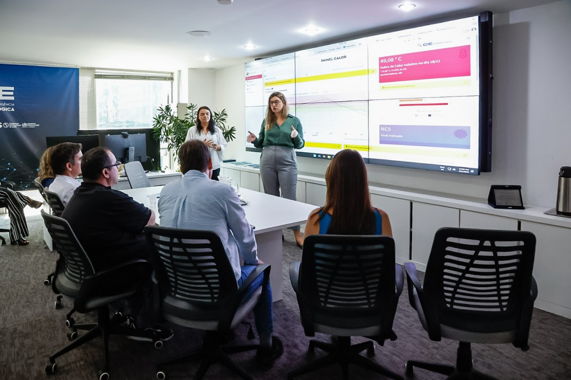 Centro de Inteligência Epidemiológica (CIE) reúne dados da saúde em painéis interativos e públicos - Divulgação/SMS-Rio/Edu Kapps