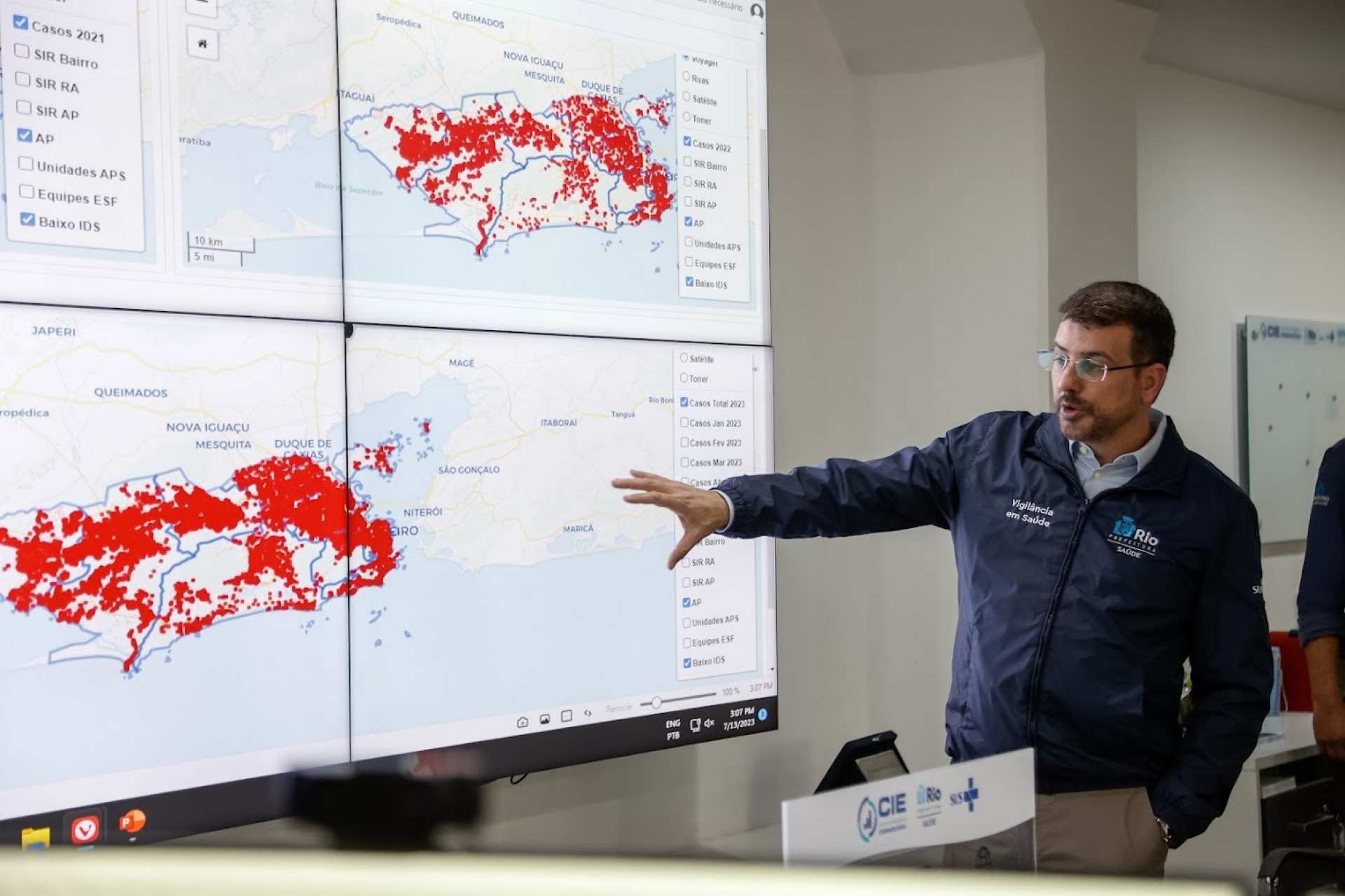 Ex-secretário de Saúde, Daniel Soranz, no Centro de Inteligência Epidemiológica (CIE) - Divulgação/SMS-Rio