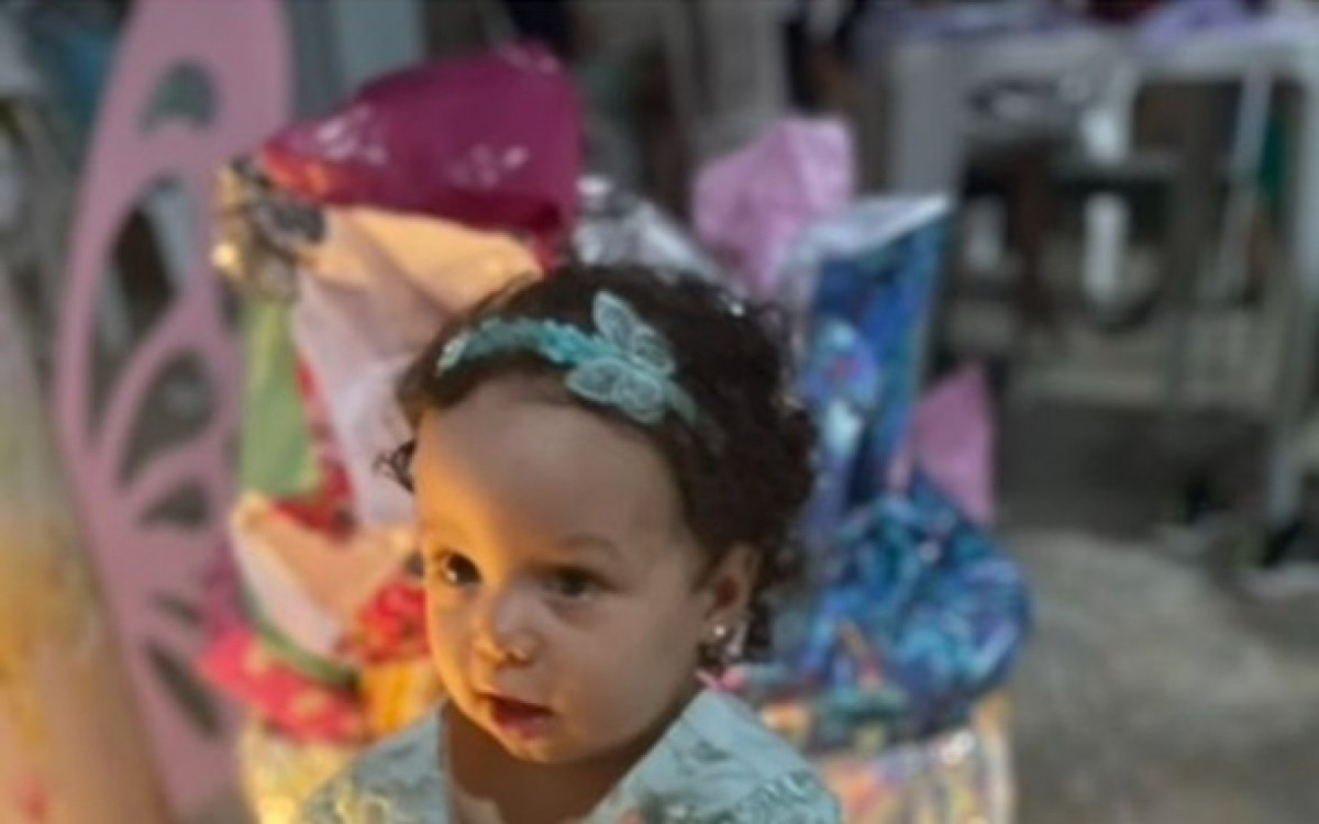 A menina Aylla dos Santos Lahyre de Oliveira tinha de 1 ano e 6 meses
