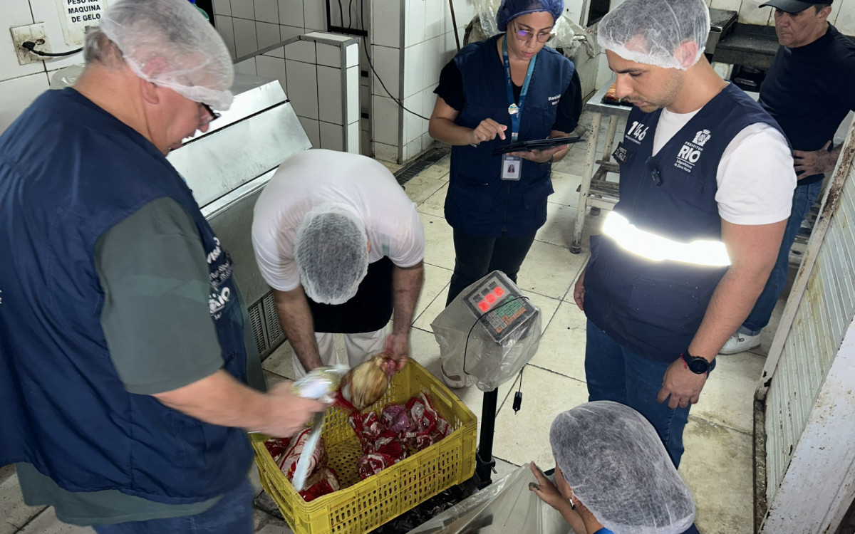 Fiscaliza&ccedil;&atilde;o aconteceu nesta sexta-feira (17) em uma padaria da Rua Cardoso de Morais