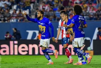 Ex-Flamengo, Juninho marca mais um gol pelo Pumas e celebra fase: 'Feliz demais'
