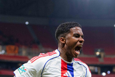 Endrick confia em surpresa do Lyon contra o PSG: 'Já ganhamos de outros favoritos'