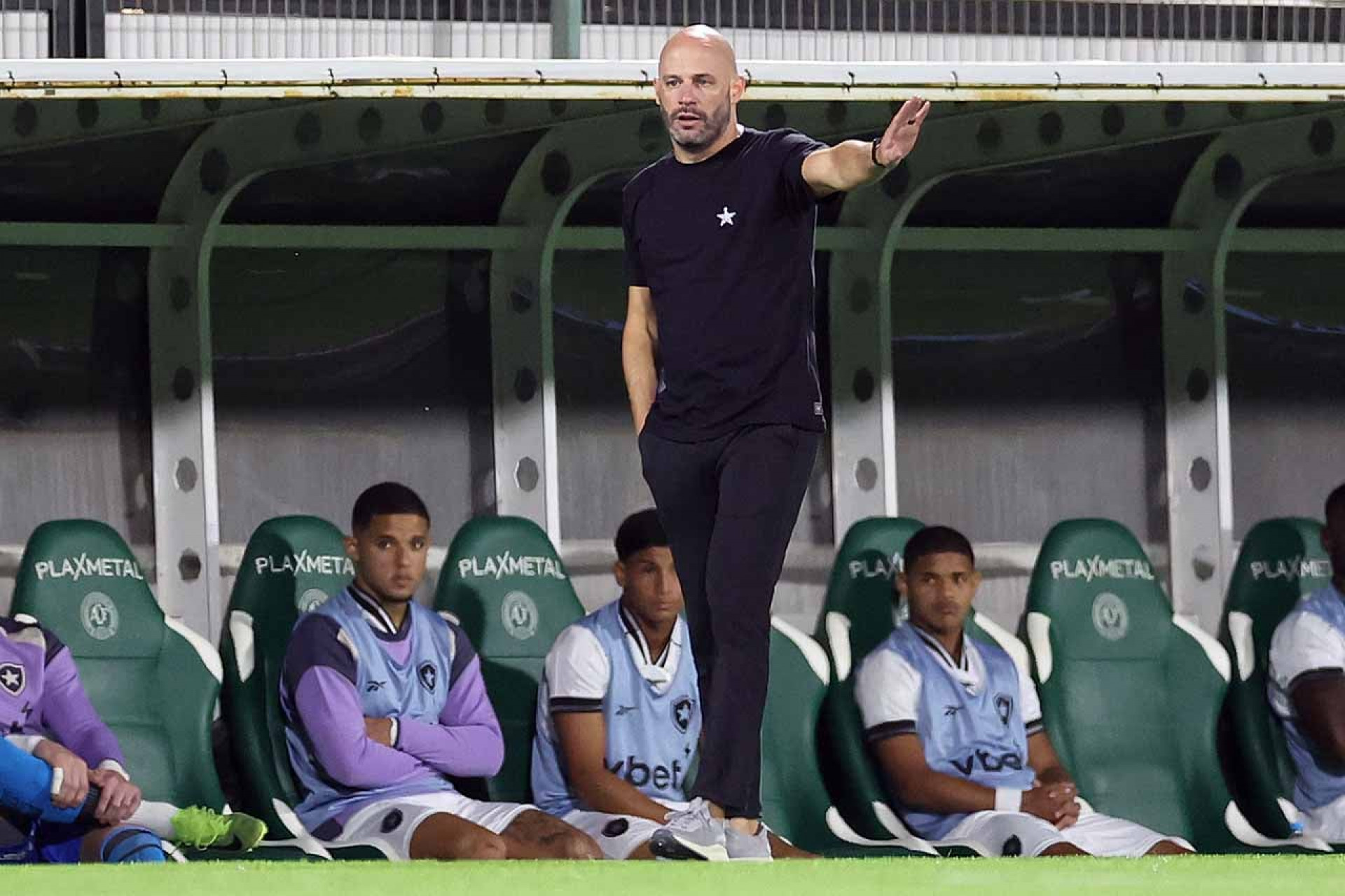 Franclim j&aacute; projeta a Copa do Brasil: “Temos que apresentar coisas diferentes”