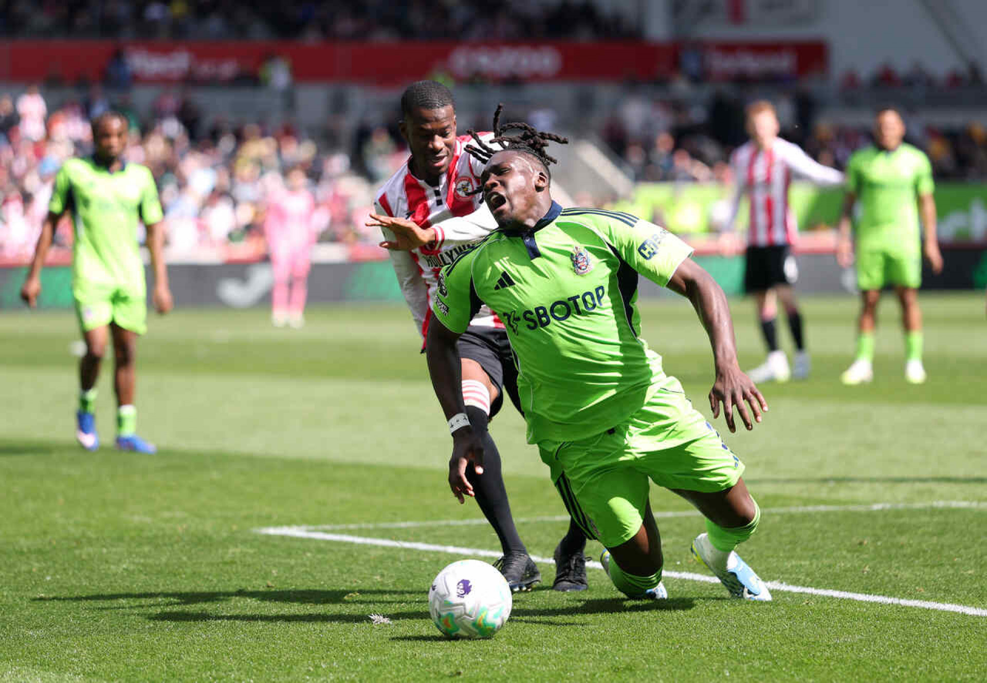 Brentford e Fulham fazem jogo sonolento e ficam “empacados” na tabela