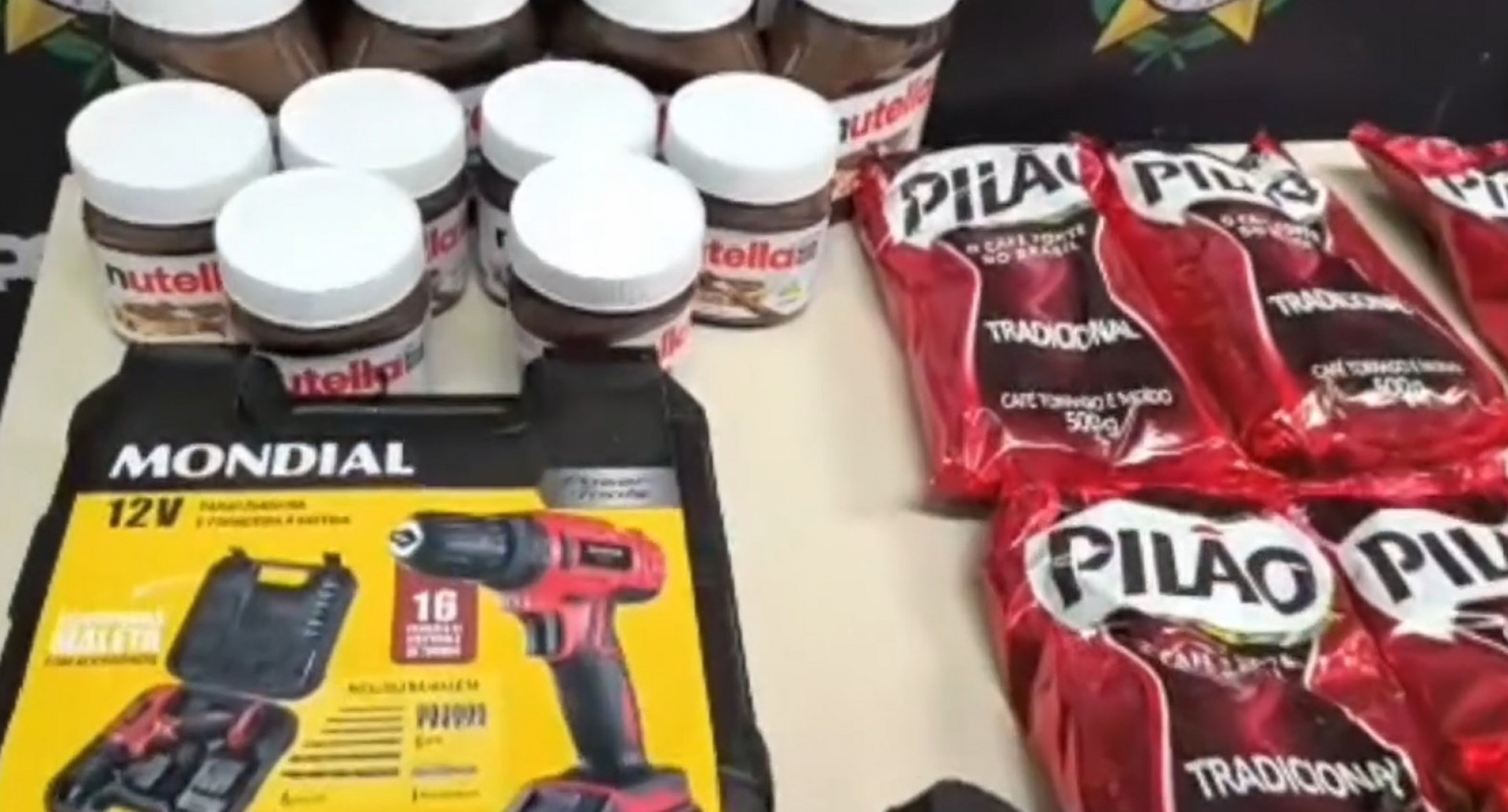 Polícia prende homem e apreende adolescente por furtos em Itaipava