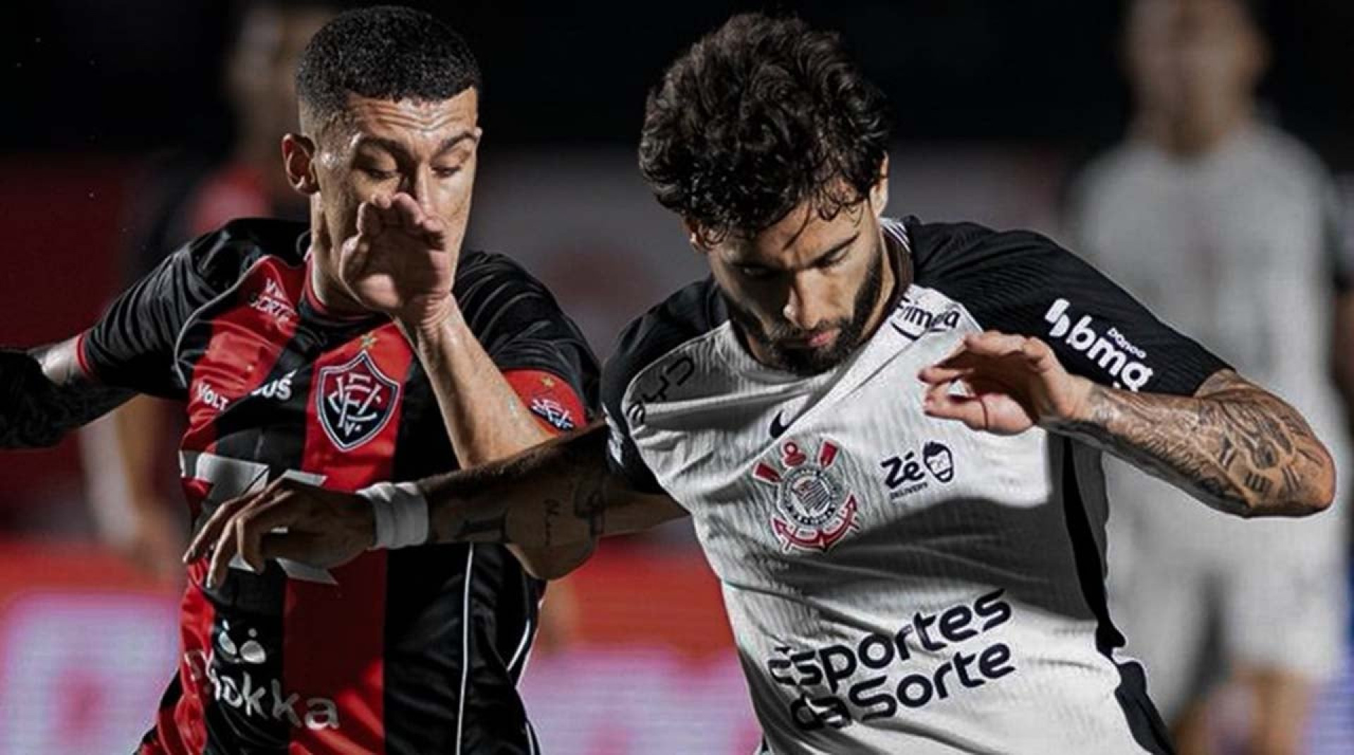 Corintiano Matheus Bidu valoriza o empate e o bom papel da defesa