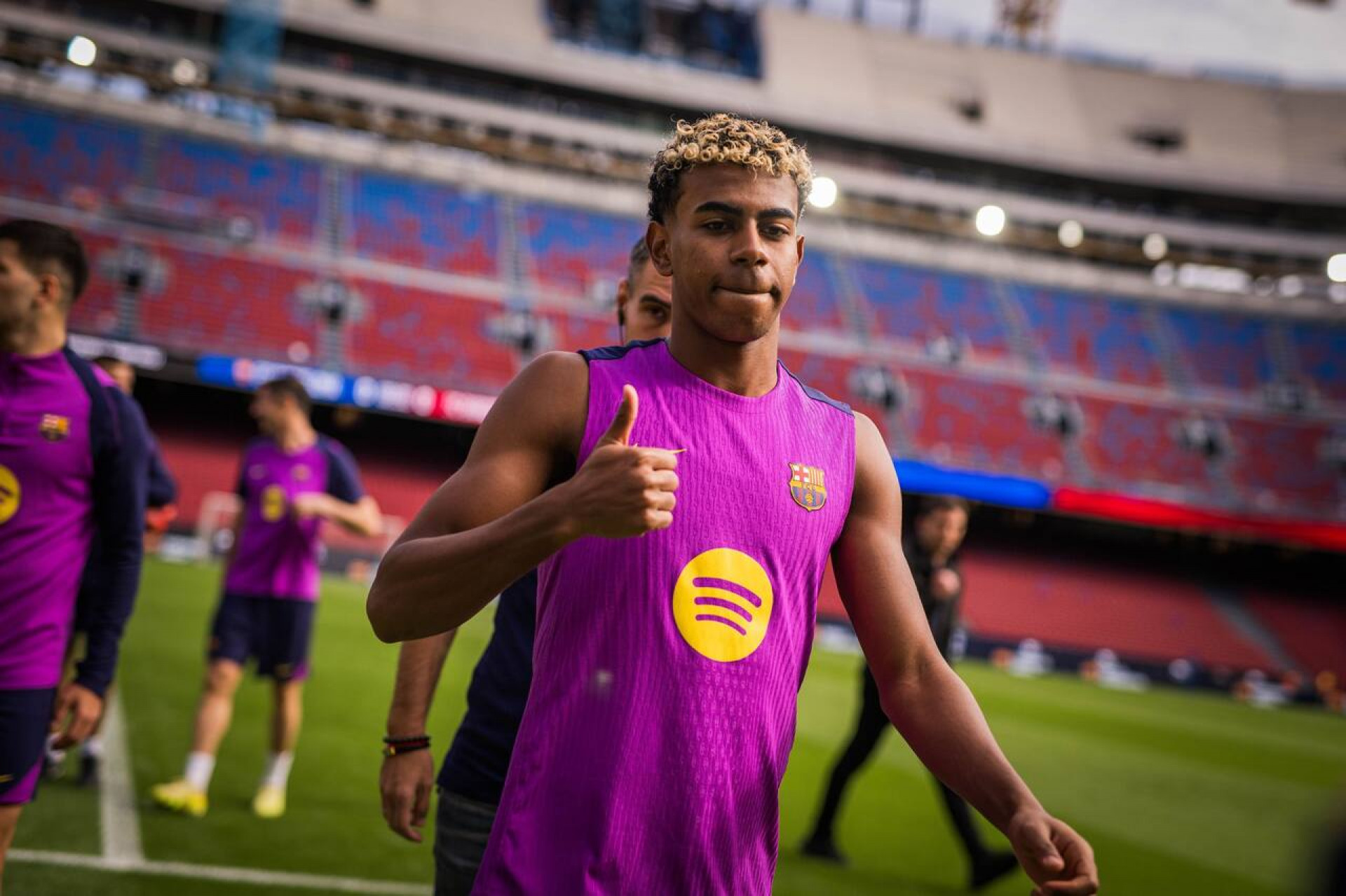 Neymar exalta Yamal e o coloca ao lado de Messi: “Simplesmente irreal”