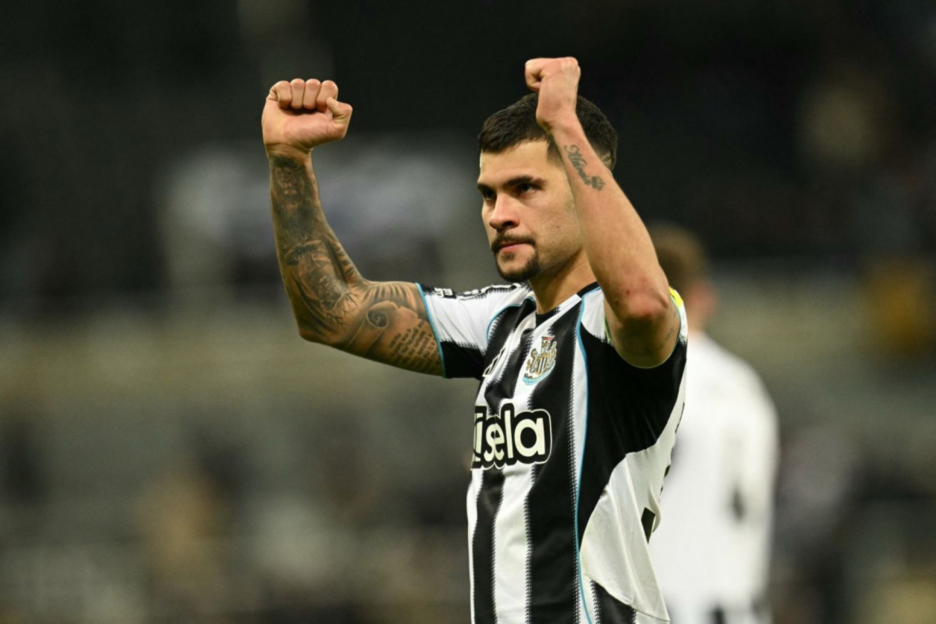 Bruno Guimarães foca na Copa após superar lesão: 'Quero voltar no meu melhor'