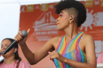 Bloco da Diversidade transforma domingo em festa de inclusão e alegria no Centro