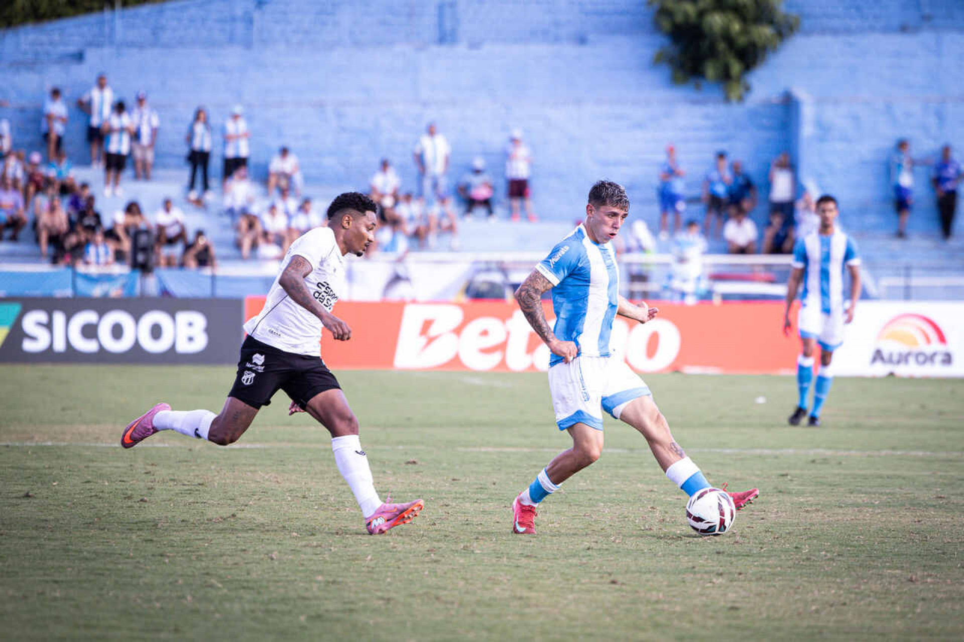 Londrina e Cear&aacute; empatam sem gols