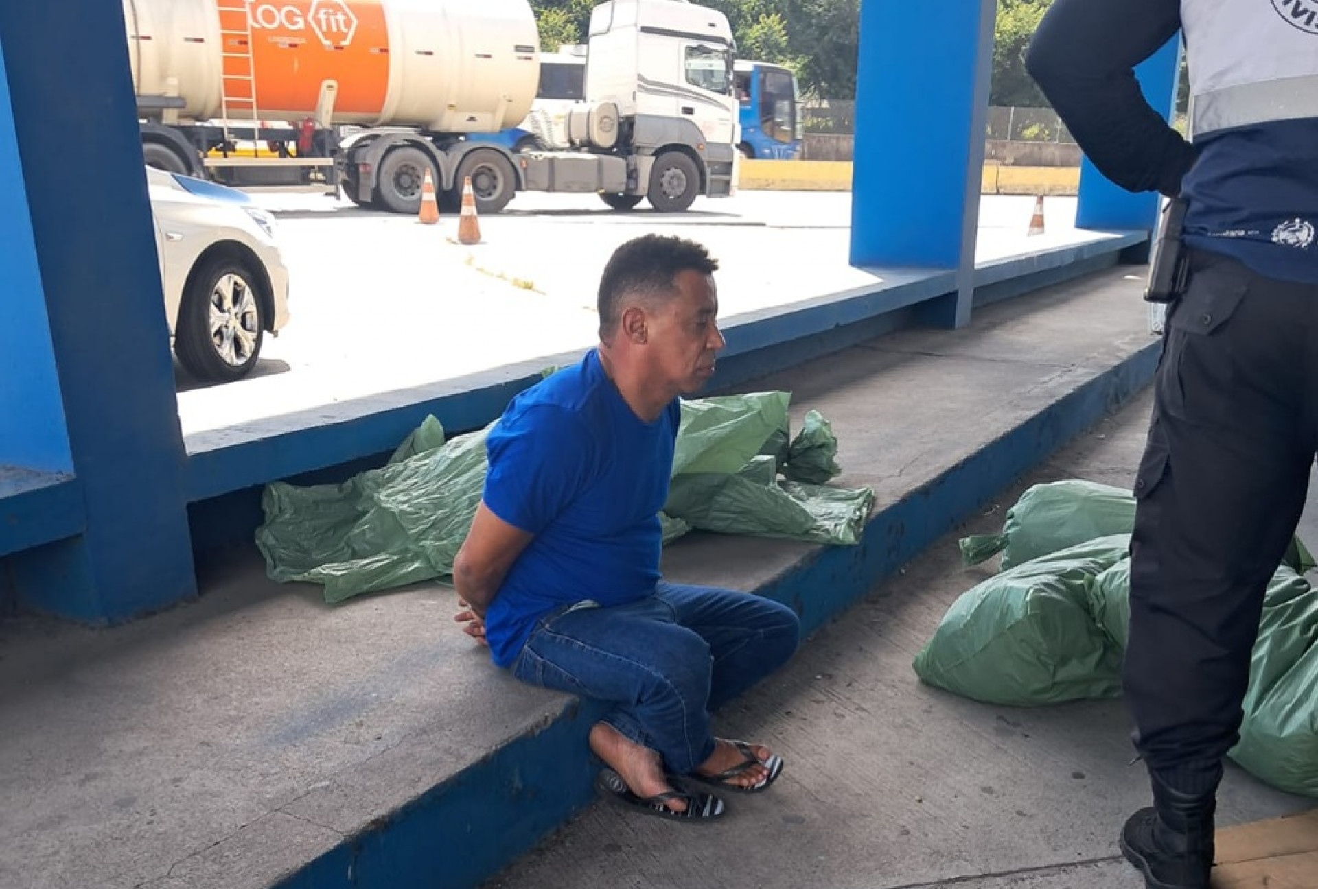 André Melo Bezerra, de 47 anos, foi preso em flagrante por tráfico de drogas - Divulgação/Operação Foco Divisas