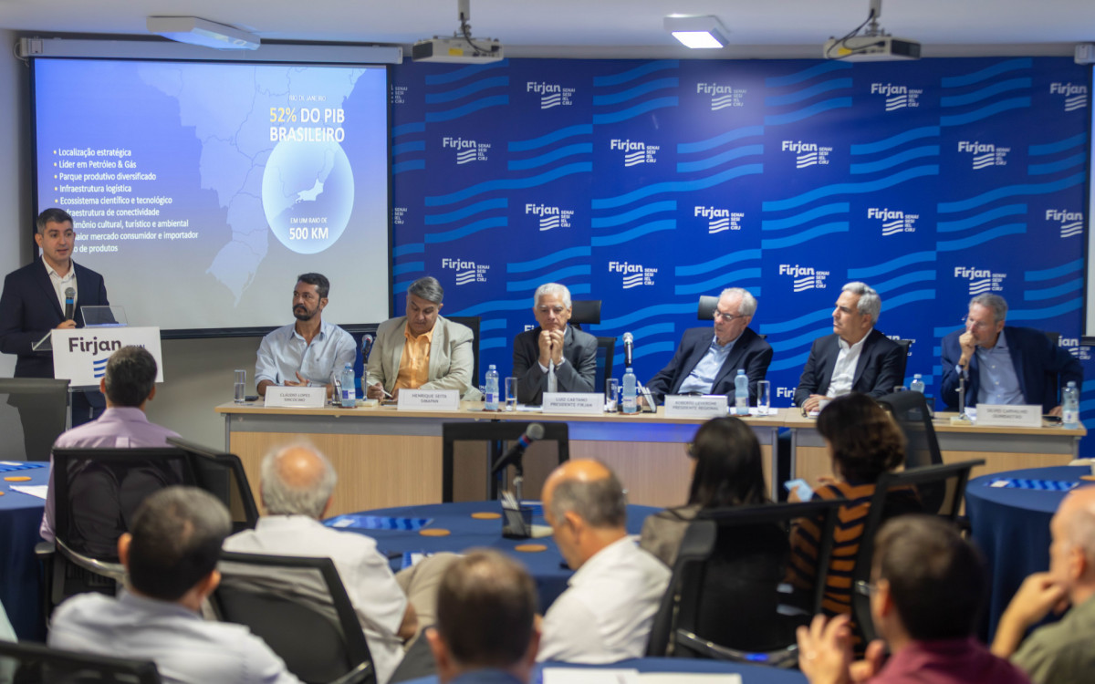Presidente da Firjan, Luiz Césio Caetano, durante a apresentação do estudo em Nova Iguaçu