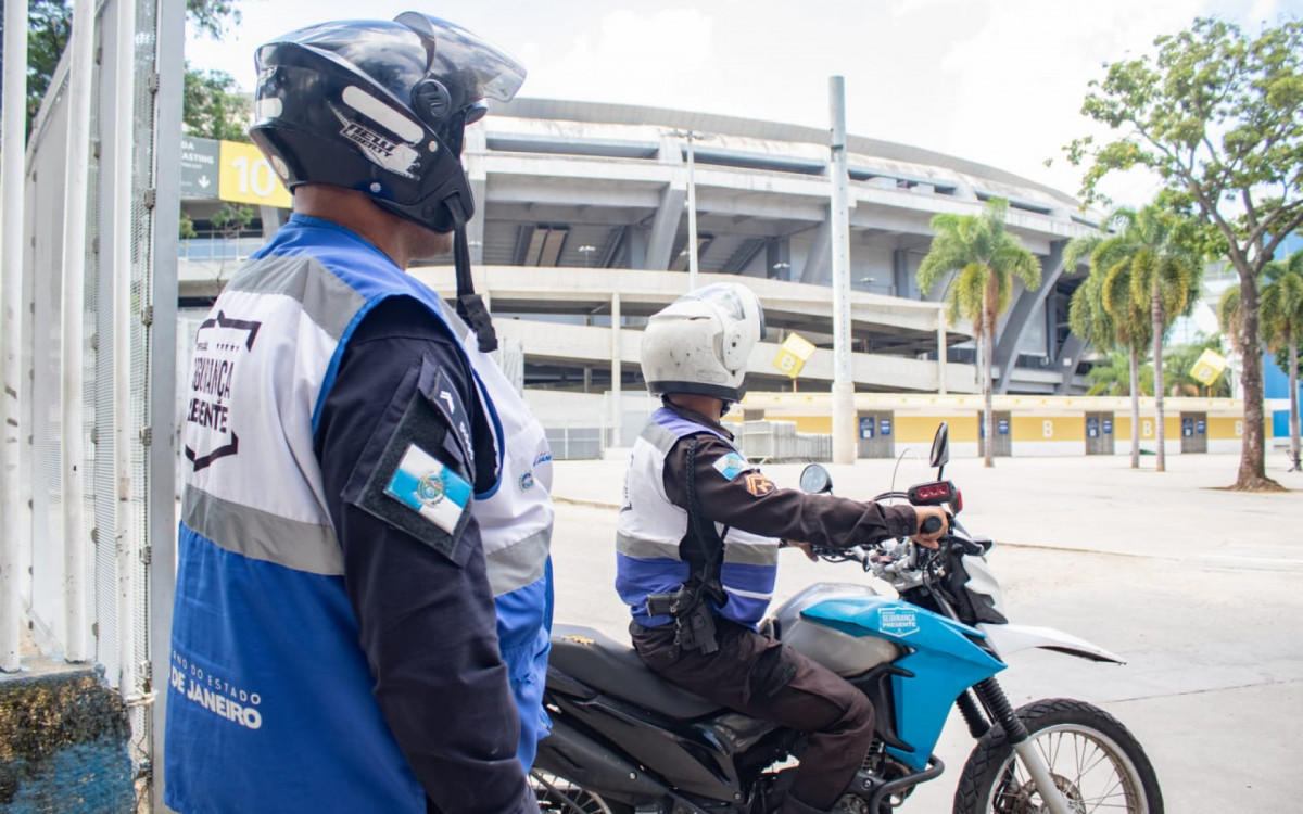 Agentes do Seguran&ccedil;a Presente em frente ao Maracan&atilde;, Zona Norte do Rio