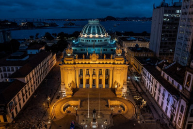 Rio aprova campanha 'Banco Vermelho' como alerta contra o feminicídio