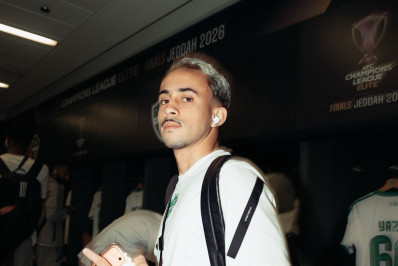 Ex-Flamengo, Matheus Gonçalves celebra marca especial: 'Fruto de muito trabalho'