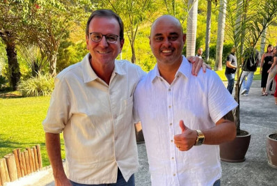 Prefeito Jonas Dico recebe Eduardo Paes e lideranças políticas da região