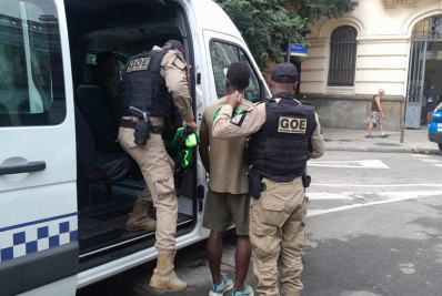 Quinze flanelinhas são detidos no entorno da Feira da Glória