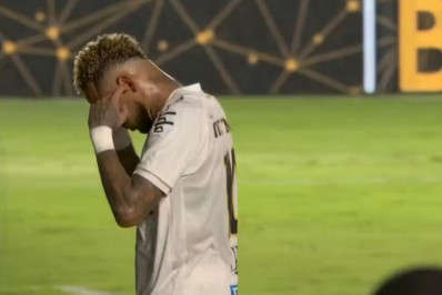 Neymar desabafa: 'Não tem ser humano que aguente'