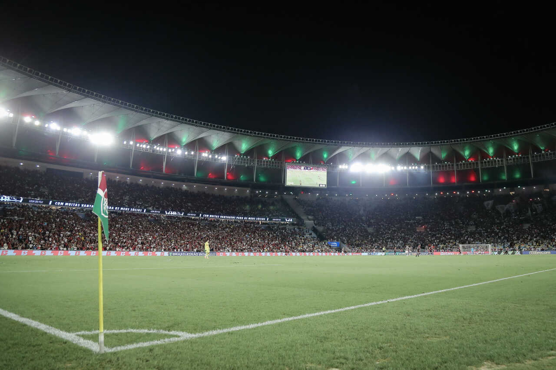 Flamengo e Fluminense fecham acordo para shows no Maracan&atilde;