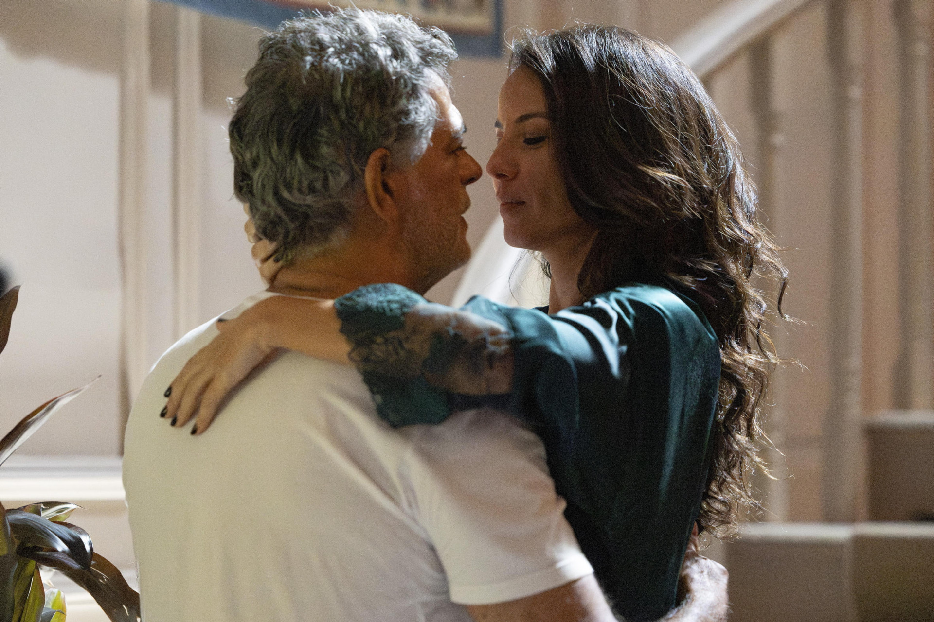 Rogério e Zenilda iniciam romance  - Globo/ Manoella Mello